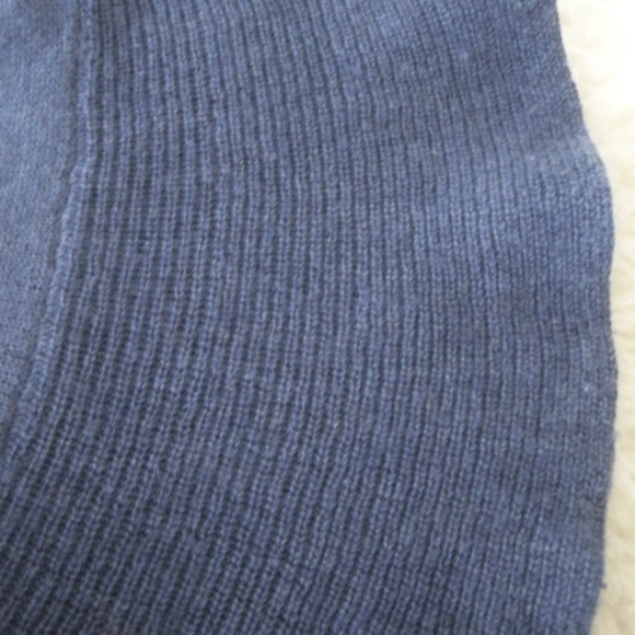 Claudia Nichole Petite Bell-Sleeve Peplum Sweater - Picture 5 of 8